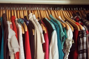 Dịch vụ chuyển phát nhanh quần áo đi Ba Lan giá rẻ số 1