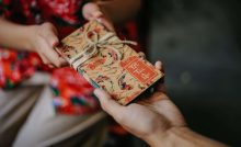 Gửi quà tết từ Cần Thơ ra Hà Nội nhanh chóng