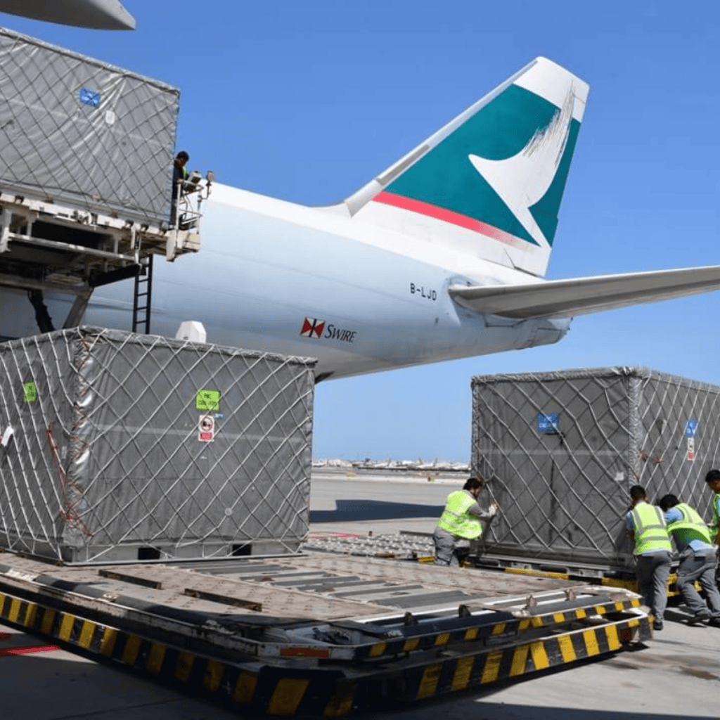 Dịch vụ booking tải hàng không từ TP.HCM đi Pháp – Tuyến SGN đến Paris CDG