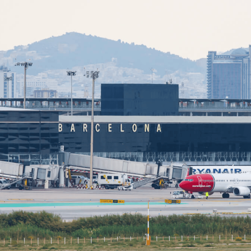 Hà Nội → Barcelona | Dịch Vụ Booking Tải Hàng Không Quốc Tế