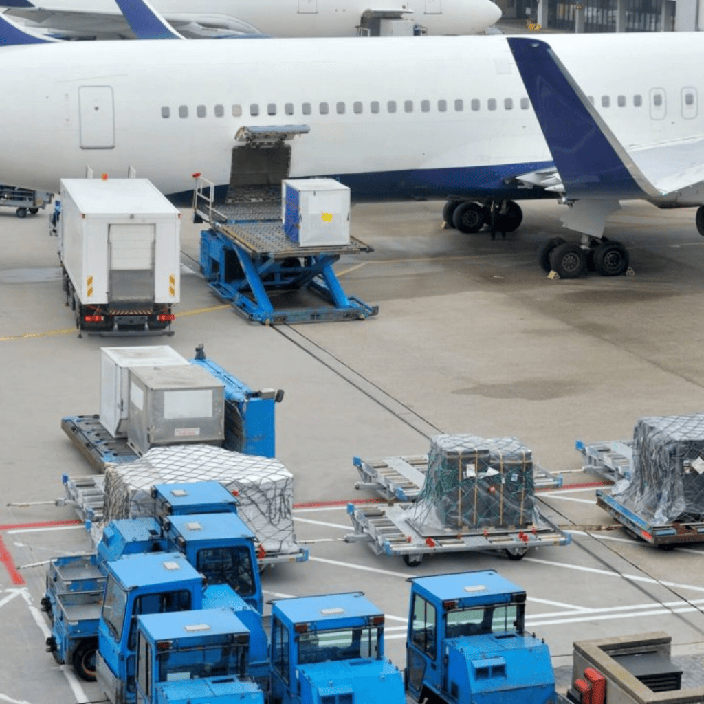 Lufthansa Cargo tạm dừng chuyến bay hàng hóa đến Mumbai do ùn tắc sân bay